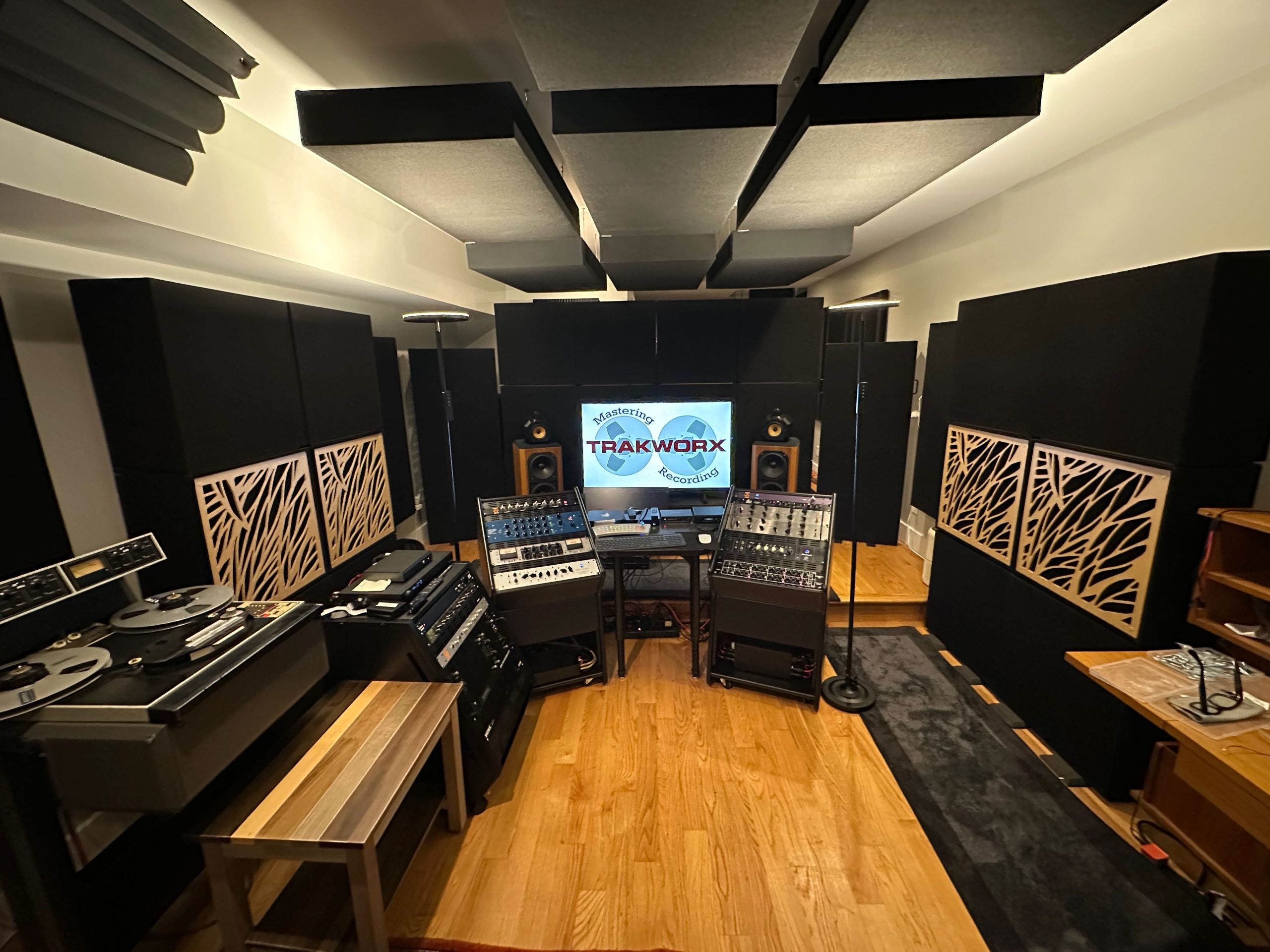 2-masteringstudio Justin Weis